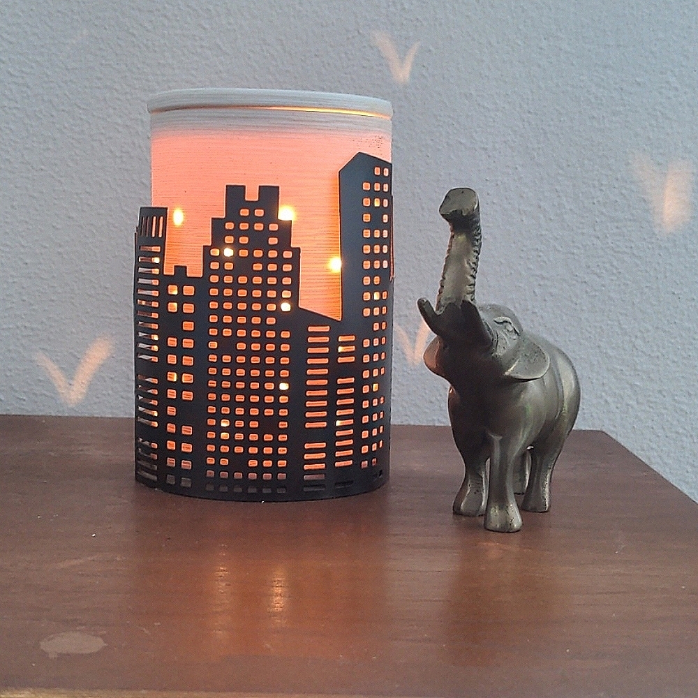 Scentsy Warmer, Downtown City Skyline Wrap and Wax
